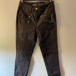 NWT Faux Leather Skinny Moto Pants. HOT!